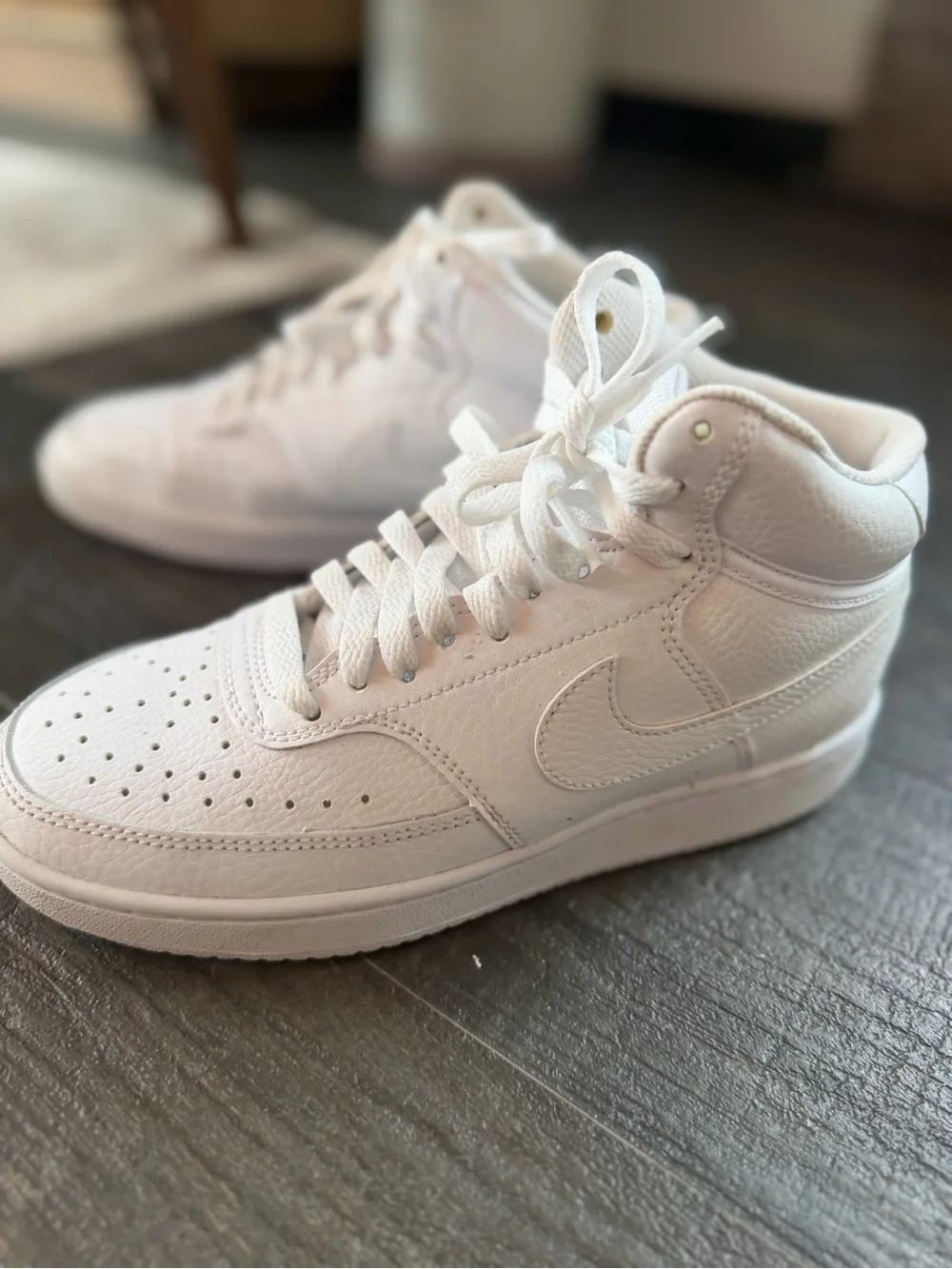 Nike Courts Women's Mid-Top Sneakers